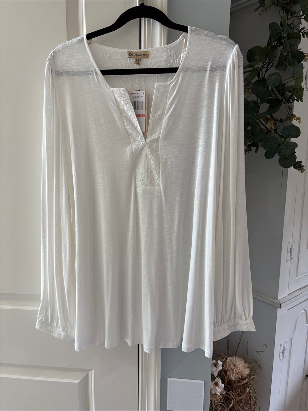 Democracy Cream V-Neck Long Sleeve Embroidered Top